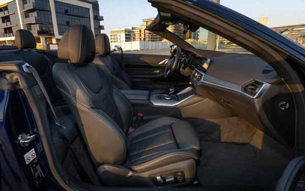 BMW 430i cabrio (Dark Blue), 2023