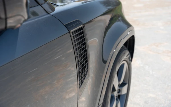 Range Rover Defender (Dark Grey), 2022