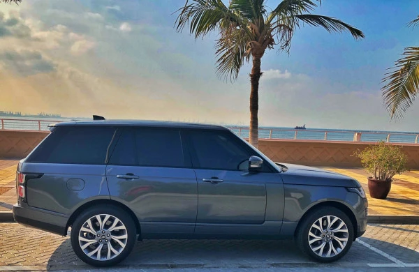 Range Rover Vogue (Dunkelgrau), 2019