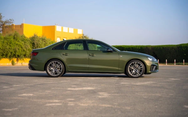 Audi A4 (Green), 2024