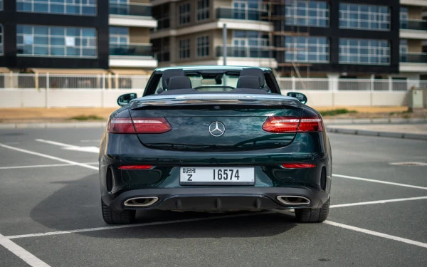 Mercedes E200 Cabrio (Grün), 2022