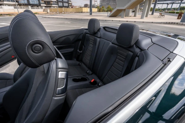 Mercedes E200 Cabrio (Grün), 2022