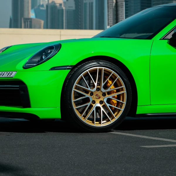 Porsche 911 Carrera Cabrio (Verde), 2021