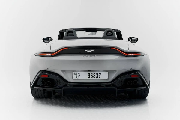 Aston Martin Vantage (Grey), 2021
