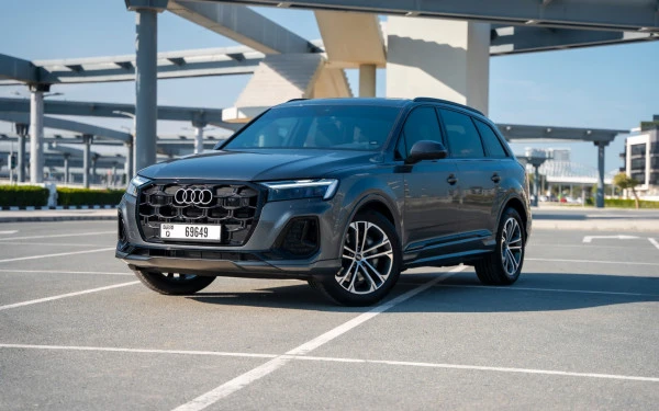 Audi Q7 (Grey), 2025