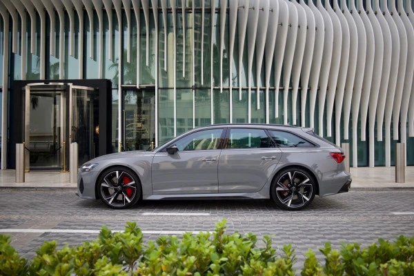 Audi RS6 (Grey), 2021