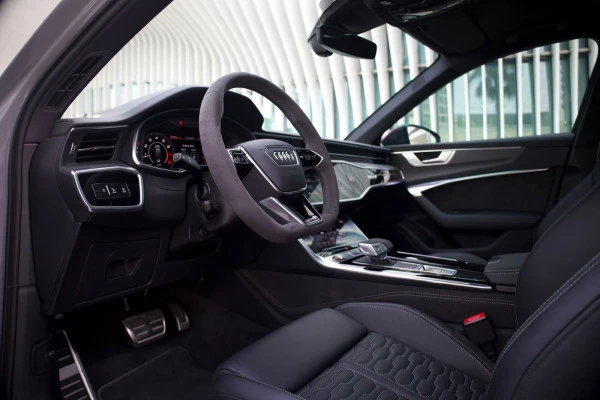 Audi RS6 (Grey), 2021