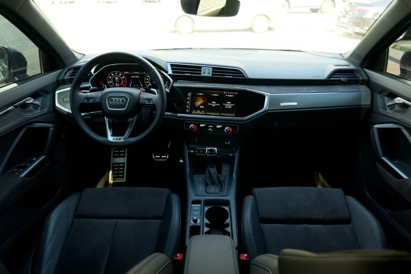 Audi RSQ3 (Grey), 2022