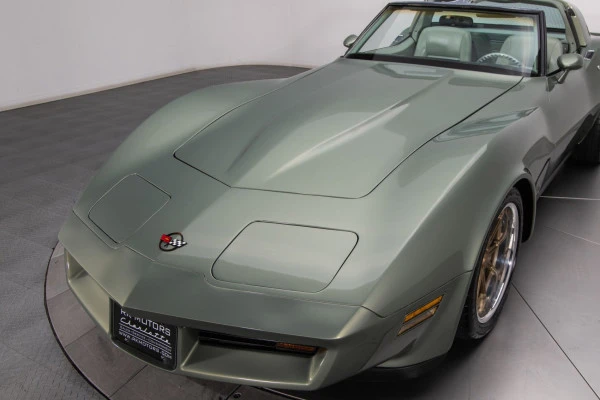 Chevrolet Corvette (Grey), 1982