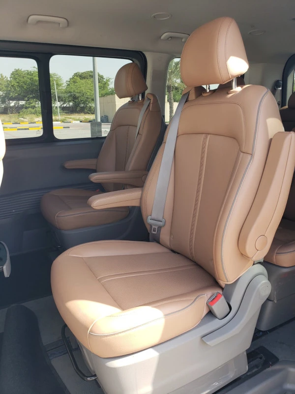 Hyundai Staria 9S LUXE (Grey), 2024