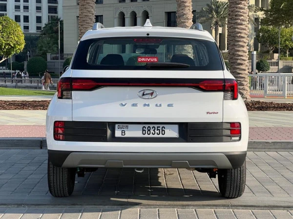 Hyundai Venue (White), 2025