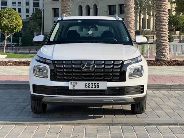 Hyundai Venue (White), 2025