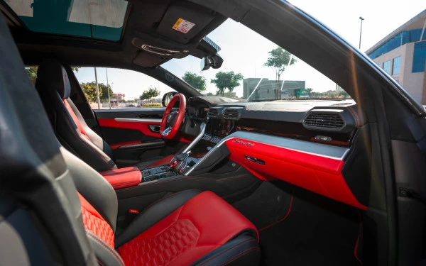 Lamborghini Urus (Grau), 2022