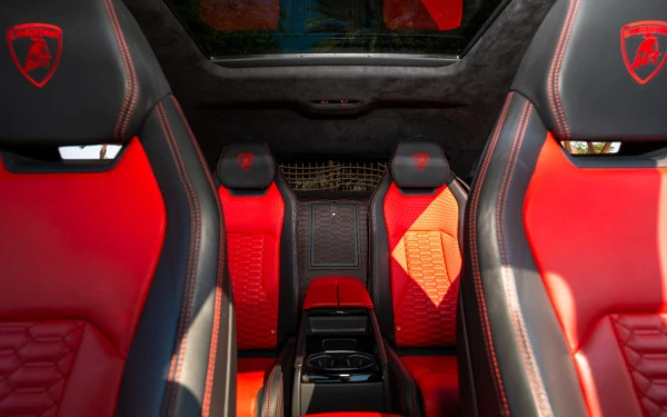 Lamborghini Urus (Grau), 2022