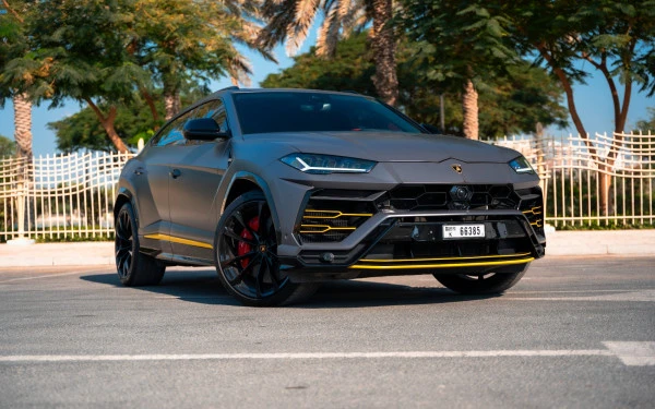 Lamborghini Urus (Grau), 2022