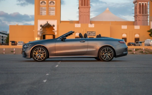 Mercedes E200 Cabrio (Dark Grey), 2022
