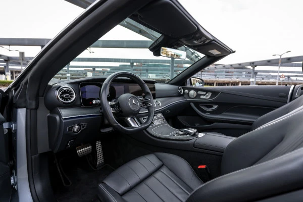 Mercedes E200 Cabrio (Grau), 2022