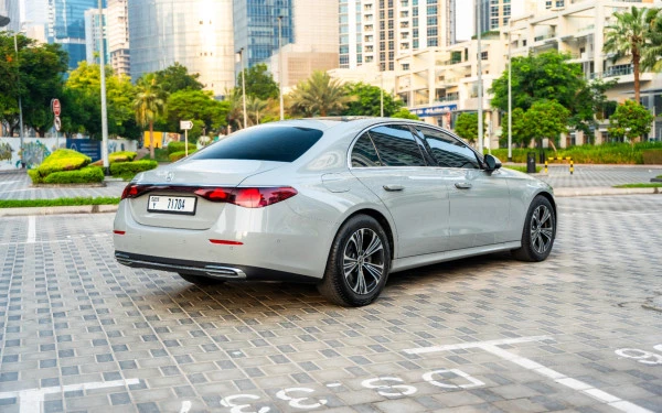 Mercedes E200 (Grey), 2025