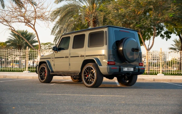 مرسيدس G63 AMG (اللون الرمادي), 2022