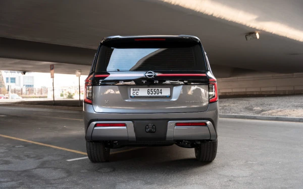 نيسان باترول Platinum V6 (اللون الرمادي), 2025