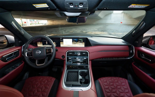 نيسان باترول Platinum V6 (اللون الرمادي), 2025