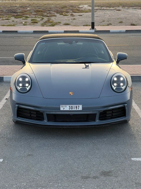 Porsche 911 / Carrera (Grey), 2023