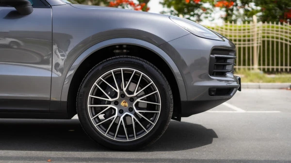 Porsche Cayenne coupe (Grey), 2022