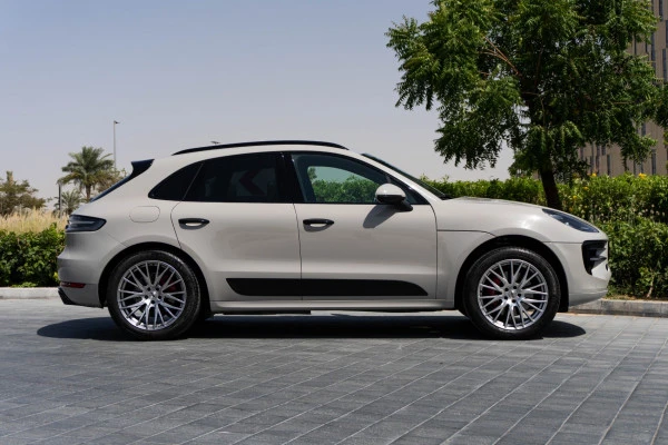 Porsche Macan (Grey), 2021