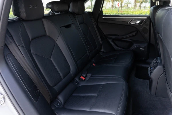 Porsche Macan (Grey), 2021