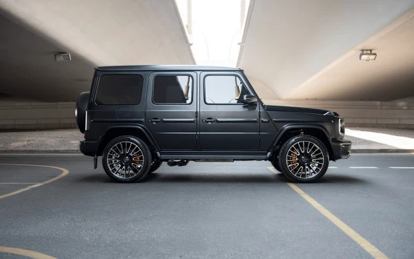 Mercedes G63 AMG (Matte Black), 2025