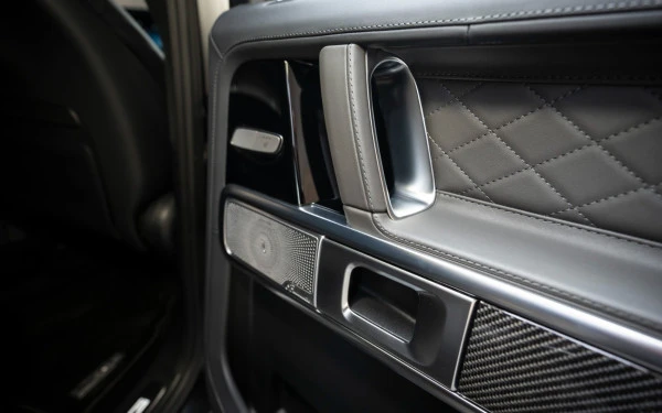 Mercedes G63 AMG (Matte Black), 2025