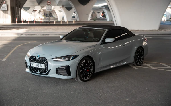 BMW 420i (Nardo grau), 2025