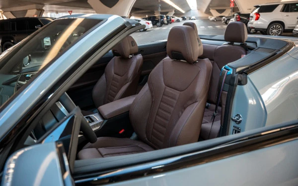 BMW 420i (Nardo grau), 2025