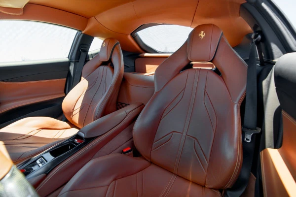 Ferrari 812 Superfast (Rot), 2019