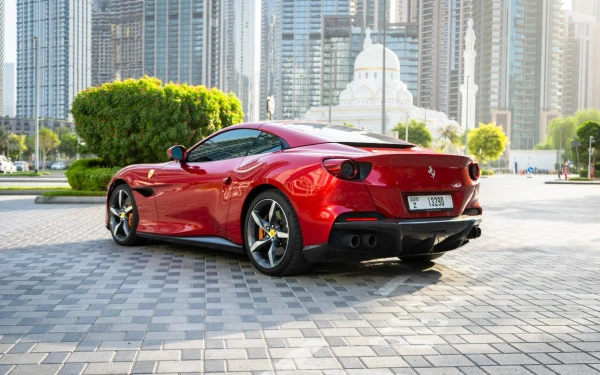 Ferrari Portofino Rosso (Rot), 2023