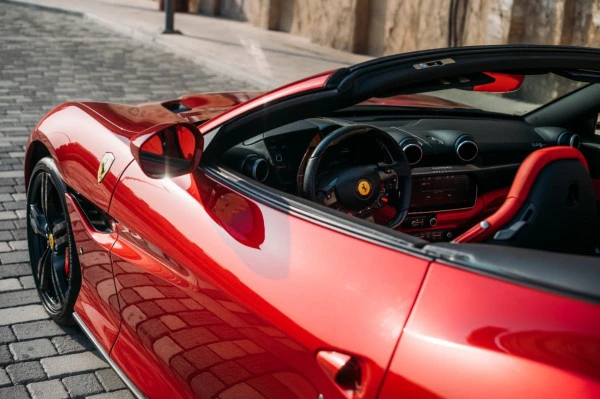 Ferrari Portofino Rosso (Red), 2020