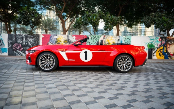Ford Mustang cabrio (Red), 2023