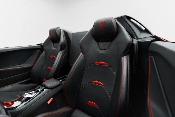 Lamborghini Huracan Evo Akropovic (Red), 2021