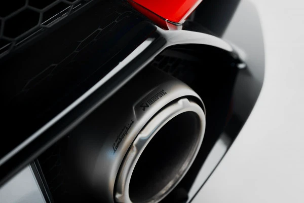 Lamborghini Huracan Evo Akropovic (Red), 2021