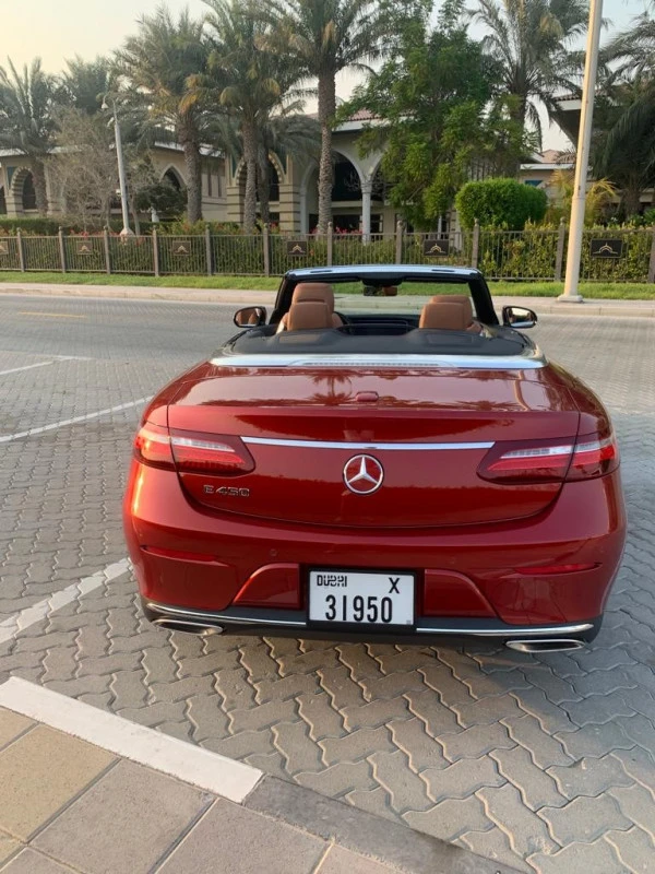 Mercedes E450 cabrio (rojo), 2020