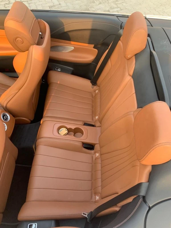 Mercedes E450 cabrio (rojo), 2020