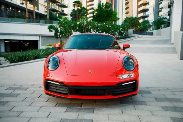 Porsche 911 Targa 4 (Red), 2022