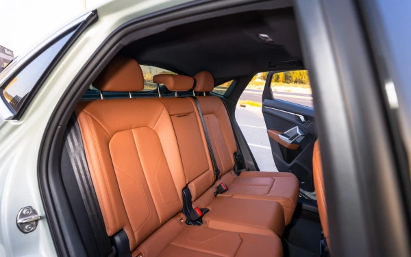 Audi Q3 Sportback (Silver), 2025