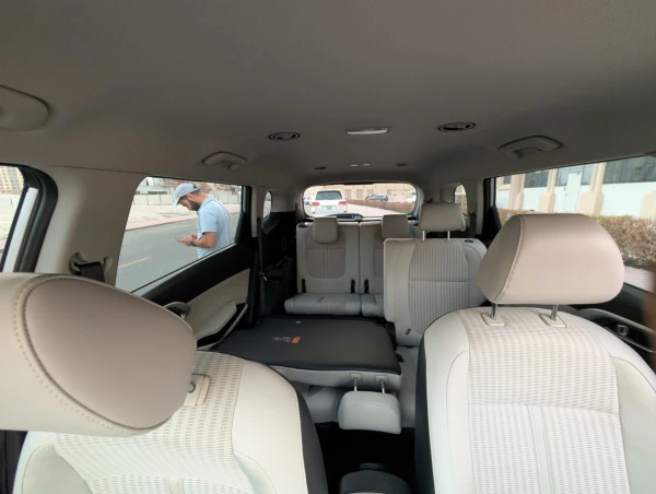KIA Carens 7-Seater (Silver), 2025
