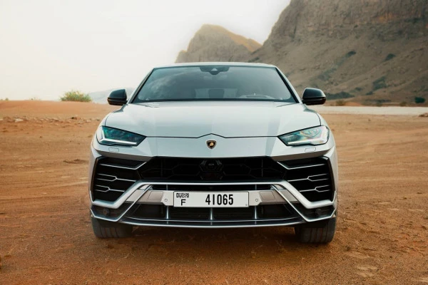 Lamborghini Urus (Argento), 2021