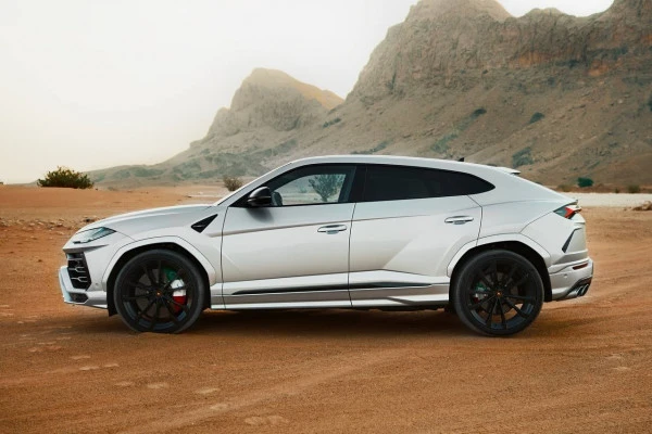 Lamborghini Urus (Argento), 2021