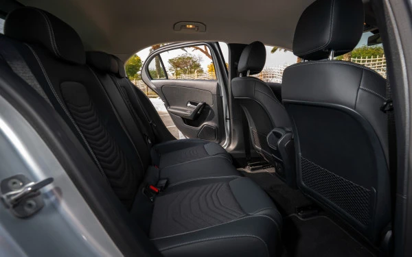 Mercedes A180 (Silver), 2024