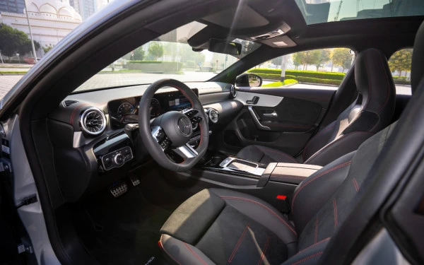 Mercedes CLA200 (Silver), 2025