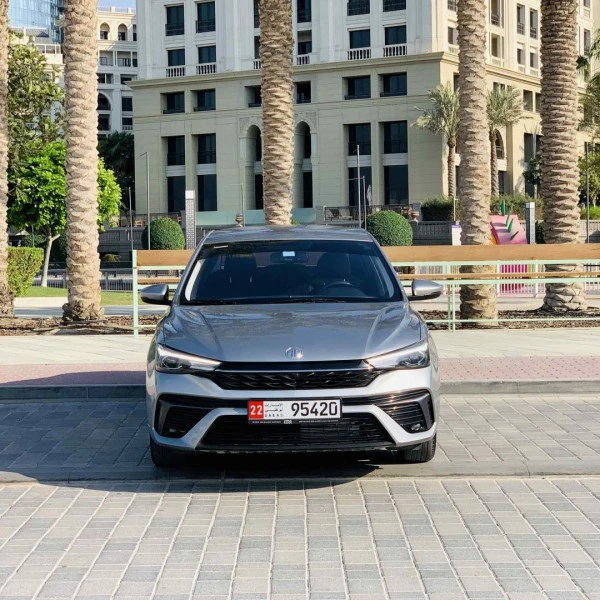 MG5 plus (Silver), 2025