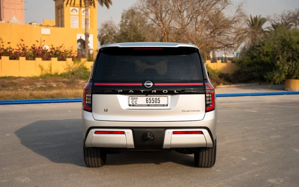 Nissan Patrol Platinum V6 (Silver), 2025